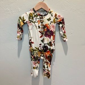 Posh Peanut 0-3mo Ruffled Button front Long sleeve Romper